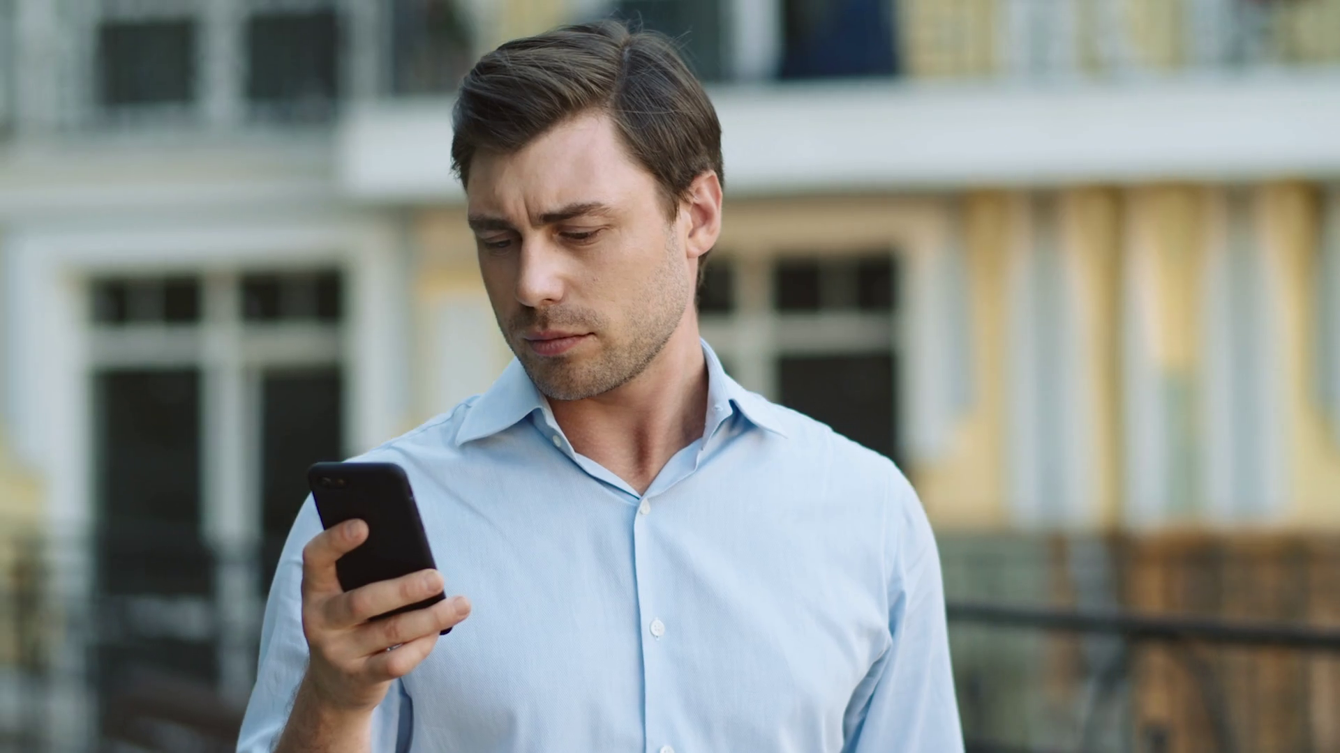 Man using WhatsApp